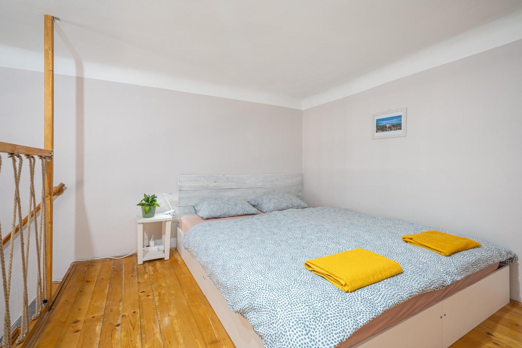 Affordable Heroes' Square Residence Budapest Exterior photo